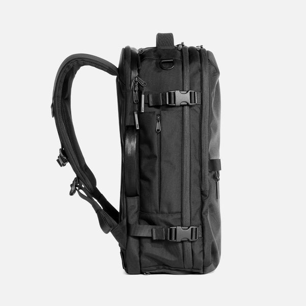 RefrigiWear® Travel Backpack (0995UBBLKOSA)